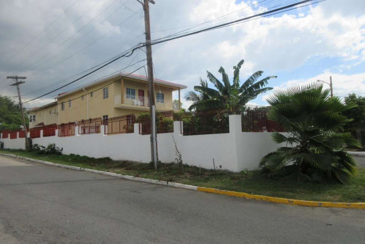 Third image of 1st Floor-8 South Hopefield Ave in Kingston 6, St. Andrew, Jamaica - property is For Rent