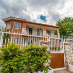 First image of 1 Seatonhurst ct in Kingston 5, St. Andrew, Jamaica - property is For Rent