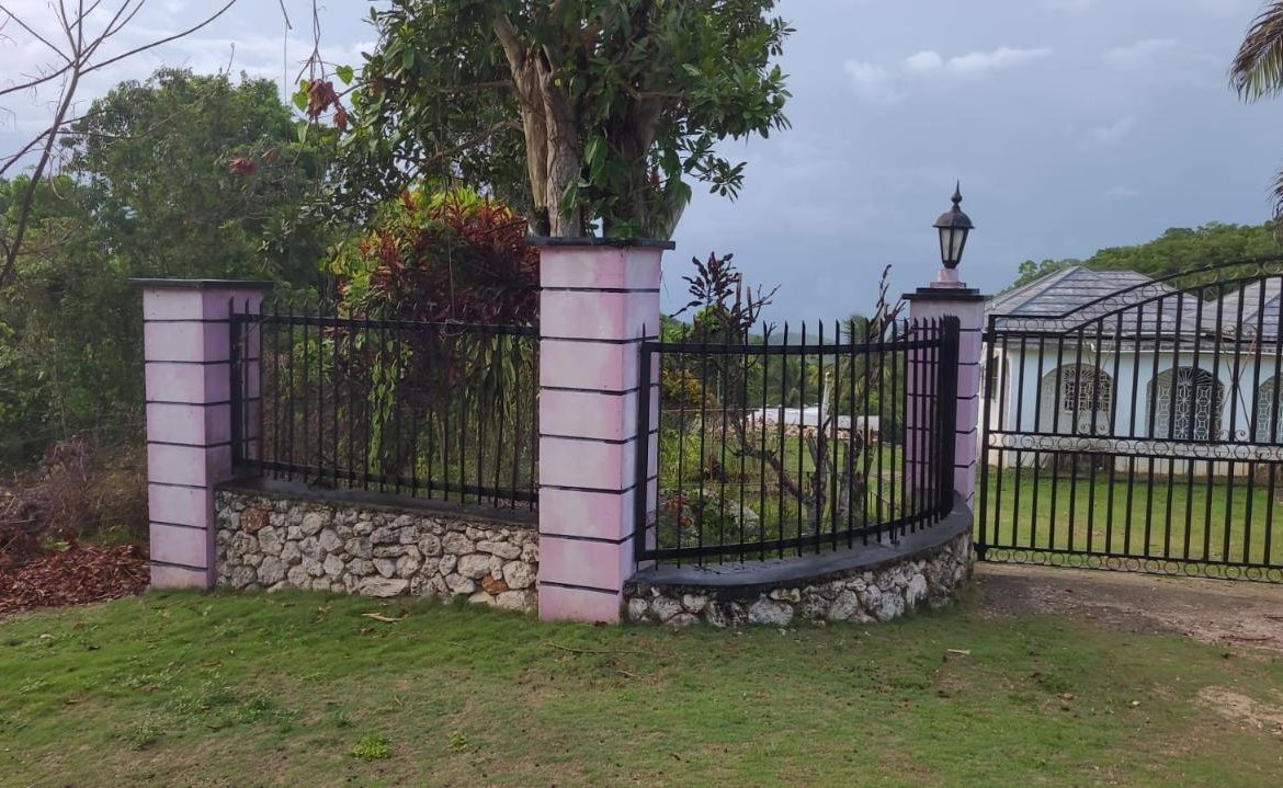 Second image of Knapdale Manor in Knapdale, St. Ann, Jamaica - property is For Sale