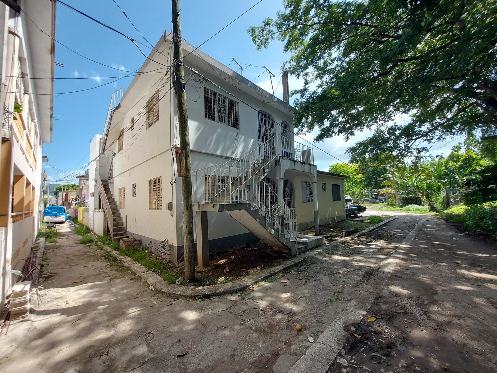 Fourth image of 792- Mango Circle, Catherine h in Montego Bay, St. James, Jamaica - property is For Sale