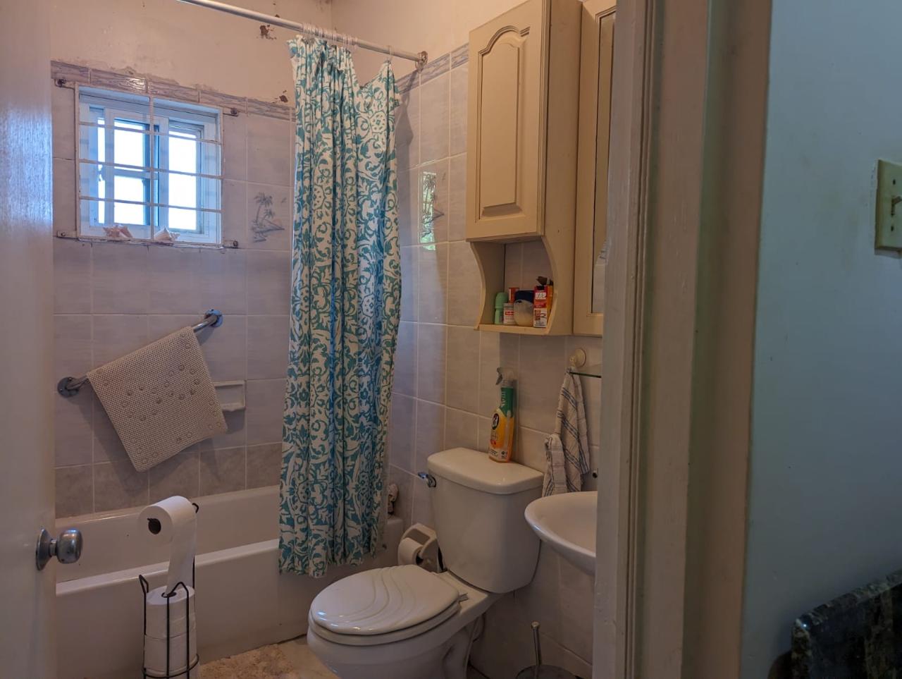 Twelfth image of 2 Pangola Close in Mandeville, Manchester, Jamaica - property is For Sale