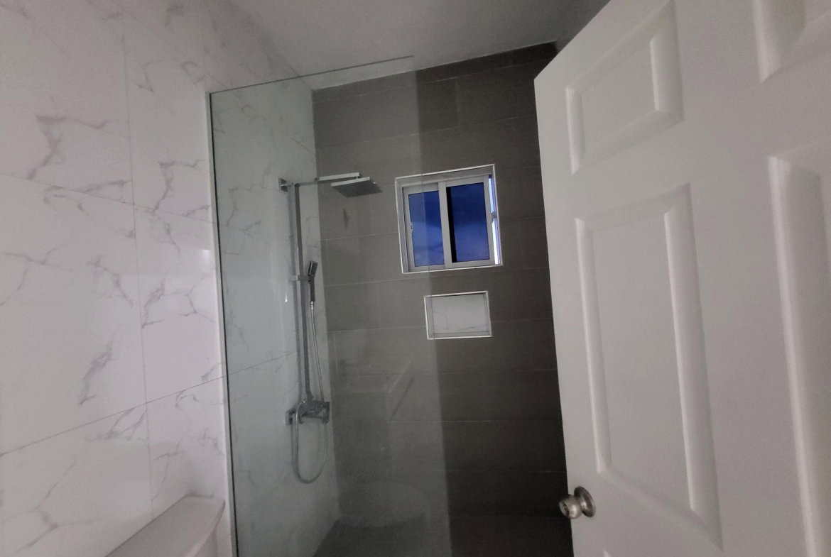 Thirteenth image of 4-2 Stanmore Terrace in Red Hills, St. Andrew, Jamaica - property is For Rent