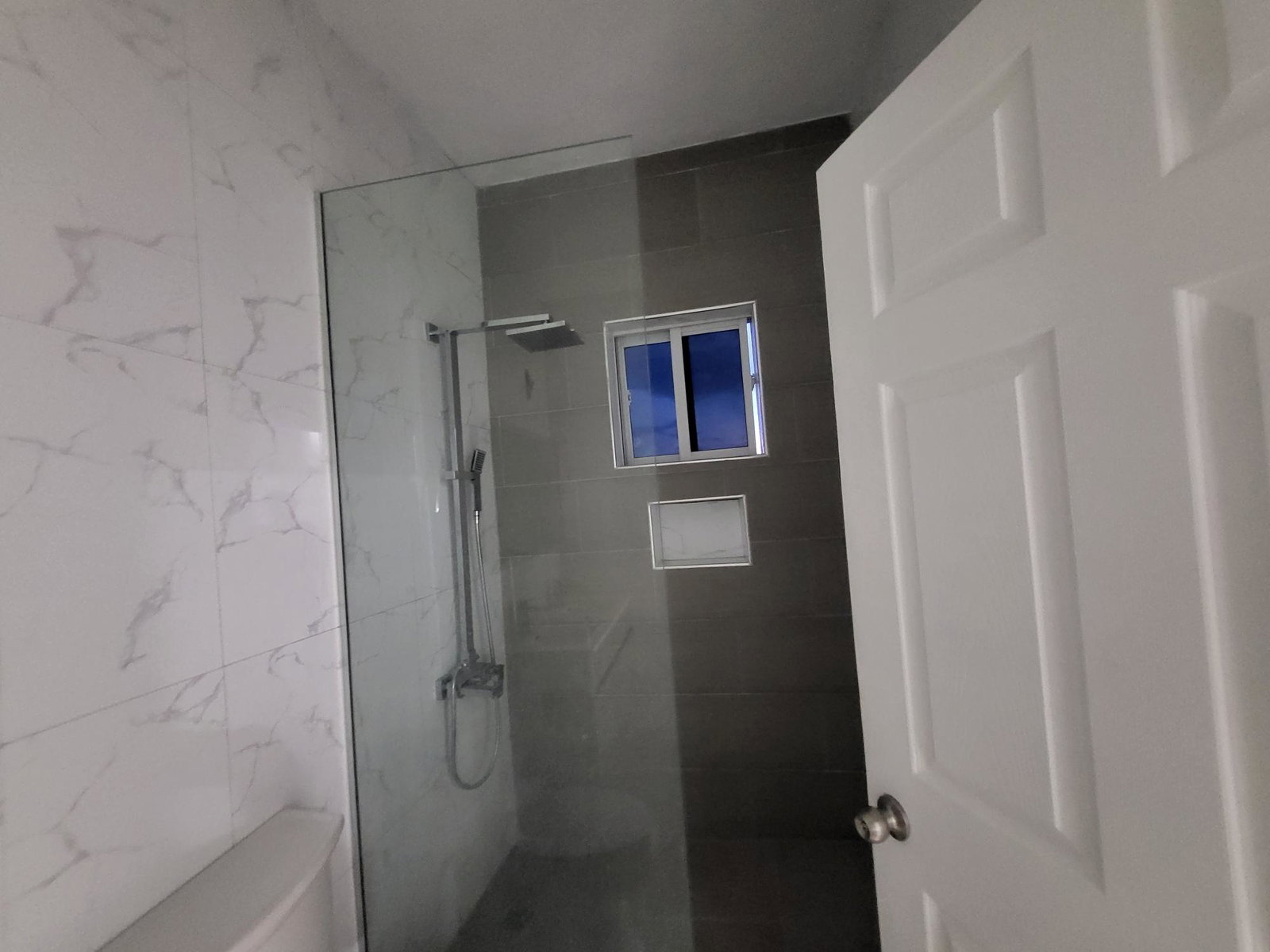 Thirteenth image of 4-2 Stanmore Terrace in Red Hills, St. Andrew, Jamaica - property is For Rent
