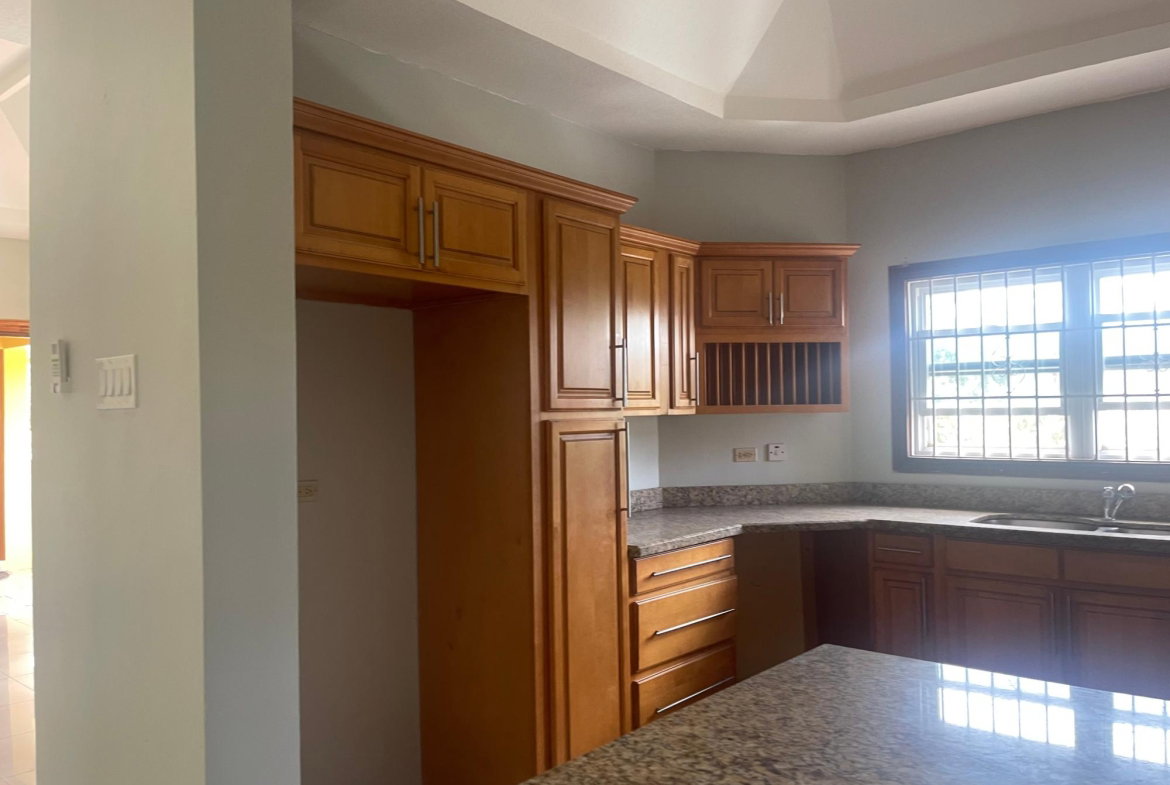 Ninth image of 10-61 Paddington Terrace in Kingston 6, St. Andrew, Jamaica - property is For Rent