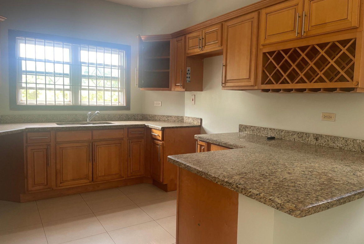 Tenth image of 10-61 Paddington Terrace in Kingston 6, St. Andrew, Jamaica - property is For Rent