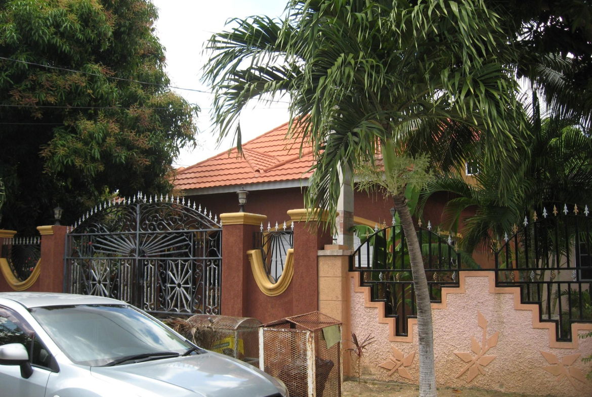 Eighth image of 438 Travellers Terrace in MAGIL PALMS, St. Catherine, Jamaica - property is For Sale