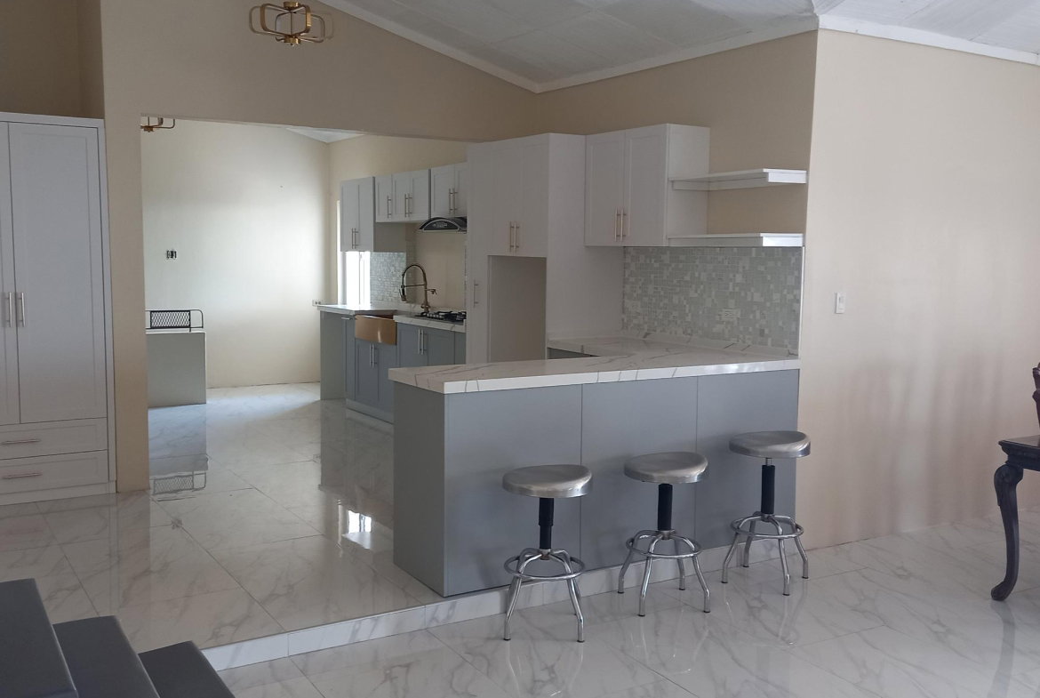 Fifth image of 20 Brentwood Terrace, in Red Hills, St. Andrew, Jamaica - property is For Rent