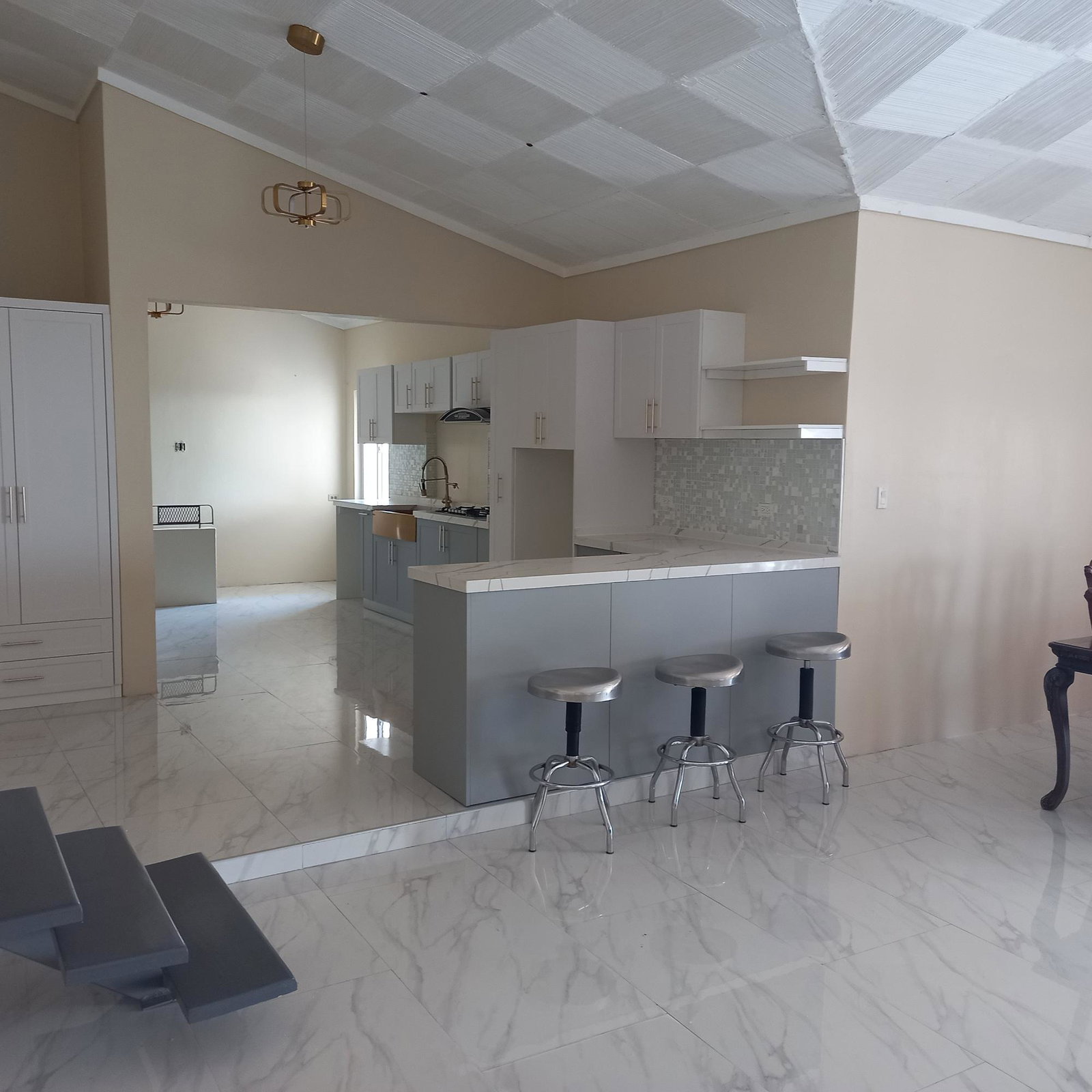 Fifth image of 20 Brentwood Terrace, in Red Hills, St. Andrew, Jamaica - property is For Rent