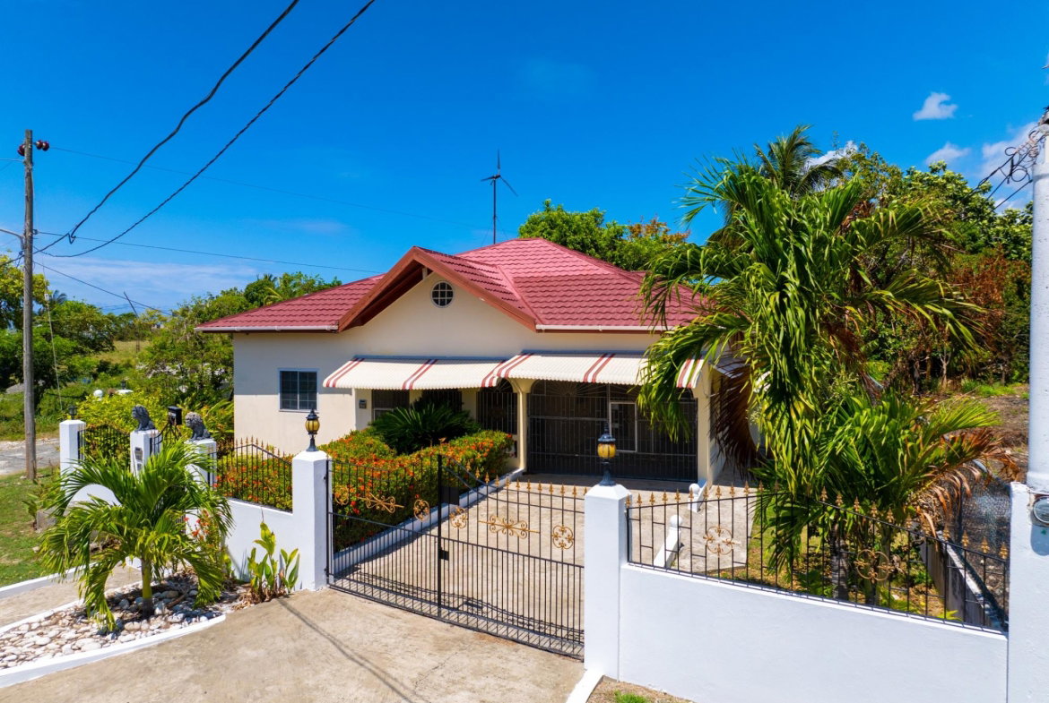 Fourth image of 162 Platinum Drive, Retreat, in Lyssons, St. Thomas, Jamaica - property is For Sale