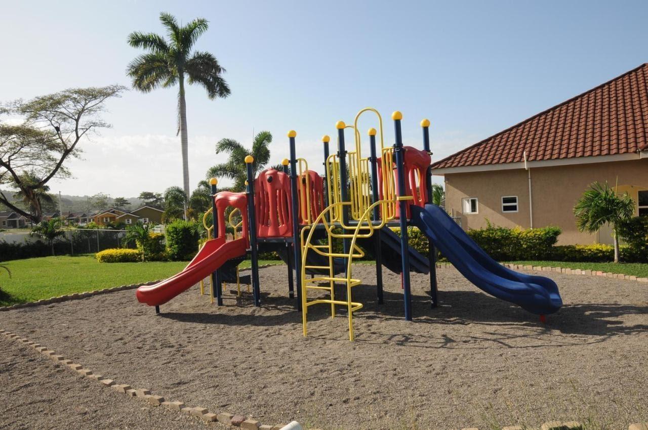 Fifteenth image of Drax Hall Manor in Drax Hall Estate, St. Ann, Jamaica - property is For Rent