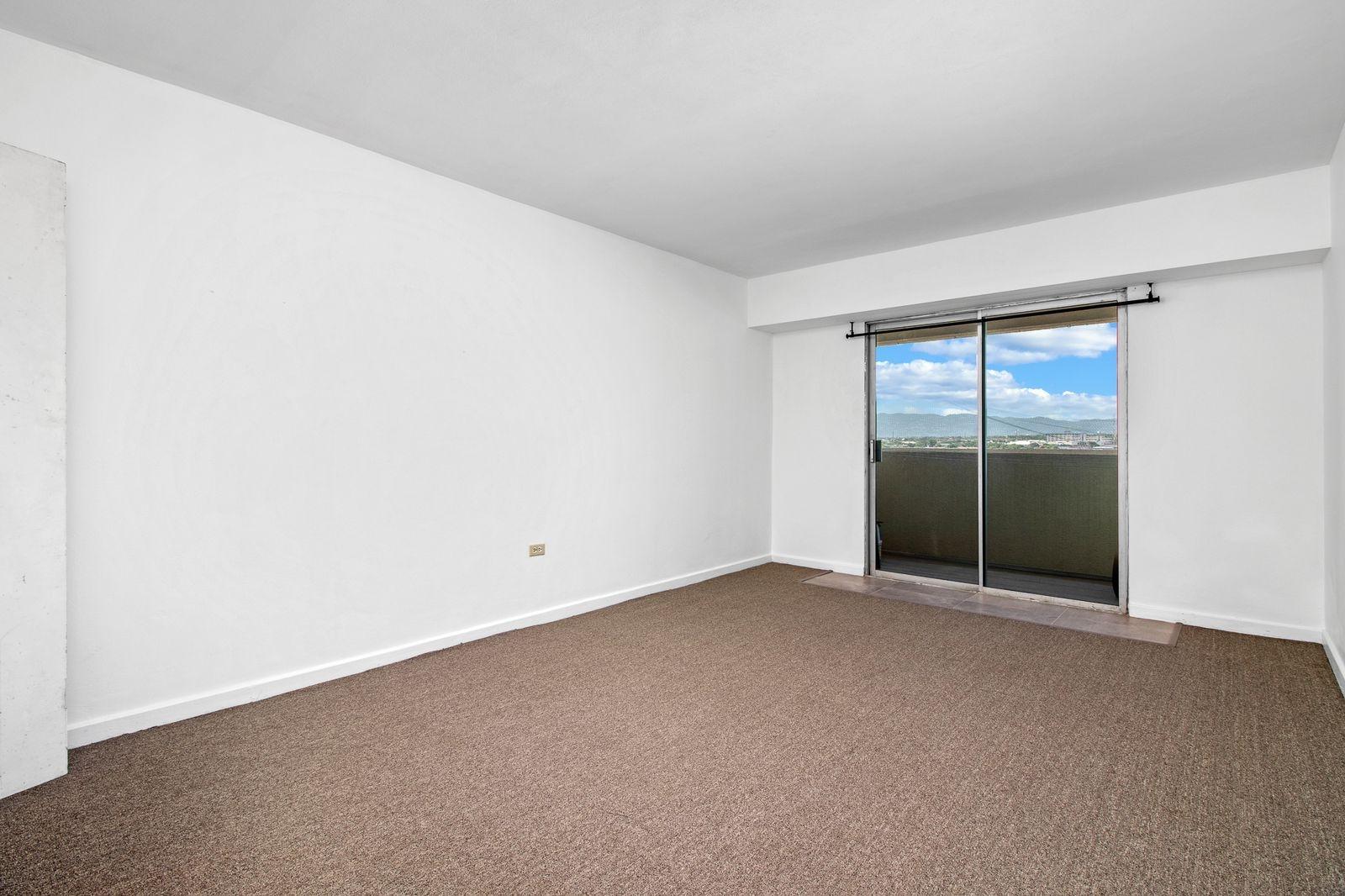 Stunning-3-Bedroom-Apartment-for-Sale-in-Downtown-Kingston Seventh image of 8h-8 Ocean Boulevard in Kingston 3, St. Andrew, Jamaica - property is For Sale