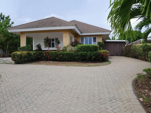 First image of 706- Coolshade Richmond in Laughlands, St. Ann, Jamaica - property is For Sale