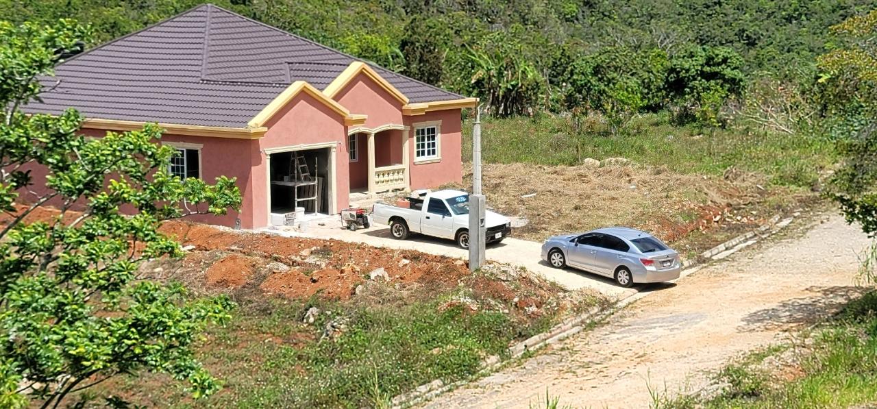 Stunning-3-Bedroom-Bungalow-for-Sale-in-La-Piedra-Montana-Estate-Jamaica Second image of 35 la Piedra Montana in Hat Field, Manchester, Jamaica - property is For Sale
