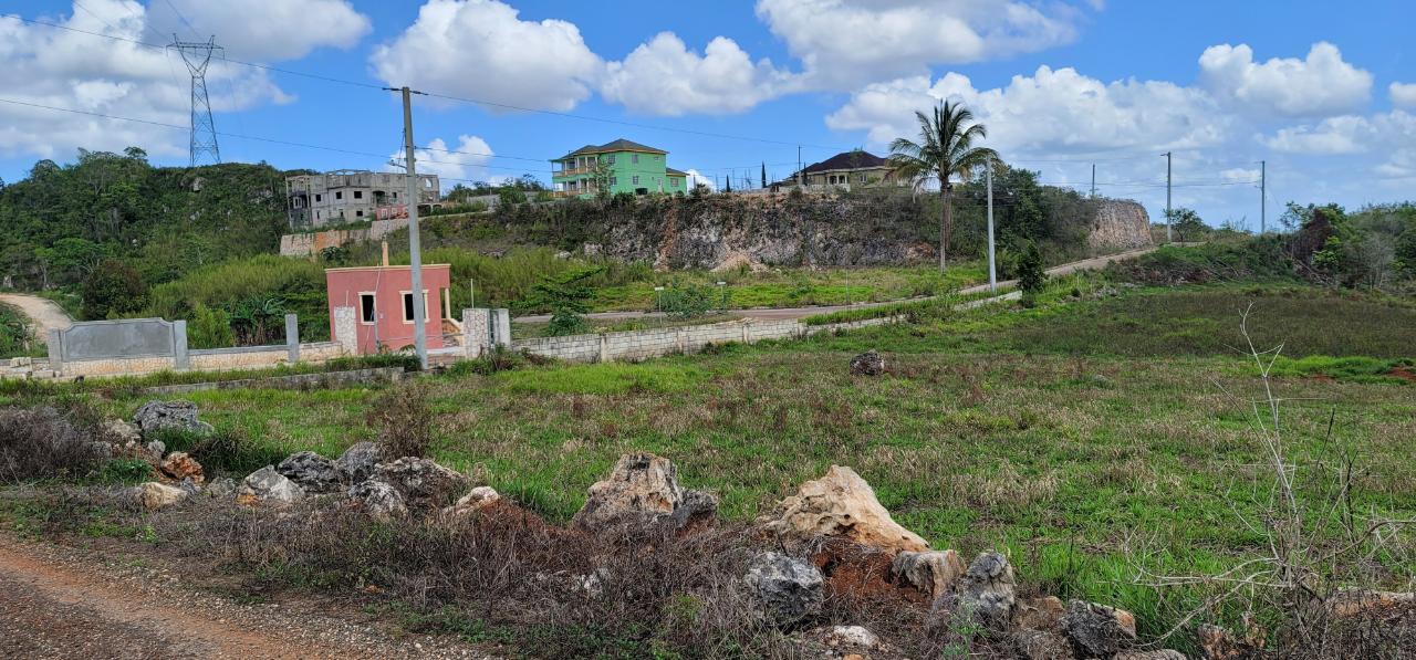 Stunning-3-Bedroom-Bungalow-for-Sale-in-La-Piedra-Montana-Estate-Jamaica Sixth image of 35 la Piedra Montana in Hat Field, Manchester, Jamaica - property is For Sale