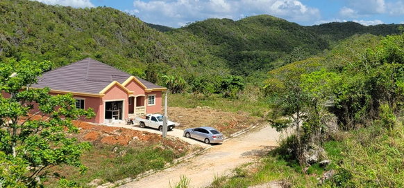 First image of 35 la Piedra Montana in Hat Field, Manchester, Jamaica - property is For Sale
