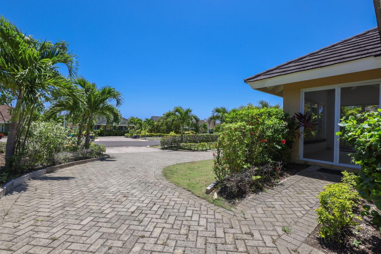 Twelfth image of Richmond Estate in Laughlands, St. Ann, Jamaica - property is For Rent