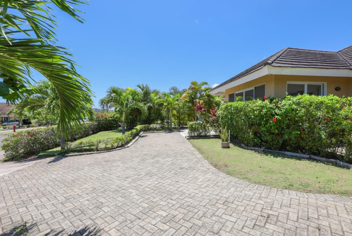 Sixth image of Richmond Estate in Laughlands, St. Ann, Jamaica - property is For Rent