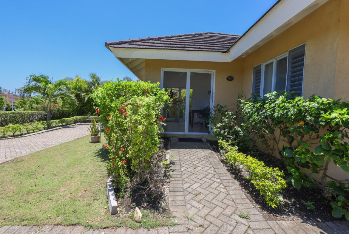 Tenth image of Richmond Estate in Laughlands, St. Ann, Jamaica - property is For Rent