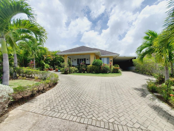 First image of 712 Banana Walk in St. Ann's Bay, St. Ann, Jamaica - property is For Rent