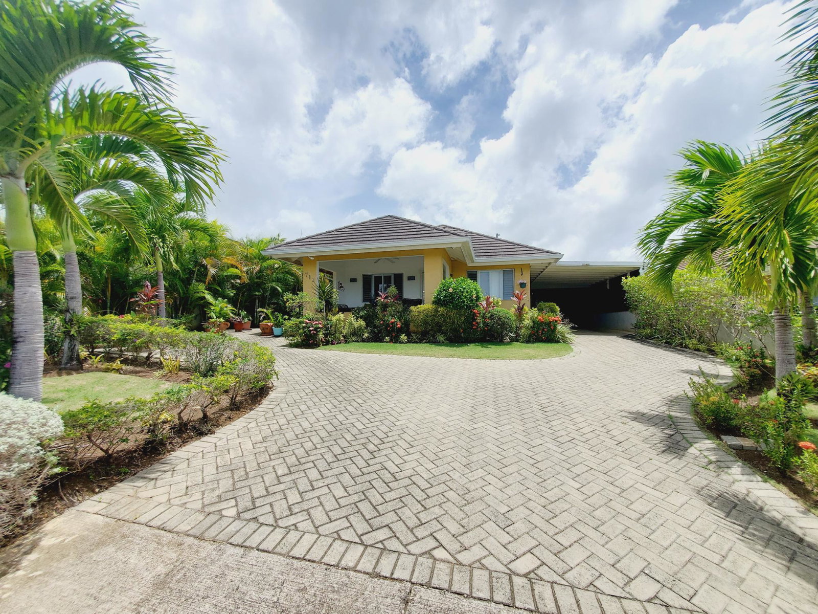 First image of 712 Banana Walk in St. Ann's Bay, St. Ann, Jamaica - property is For Rent