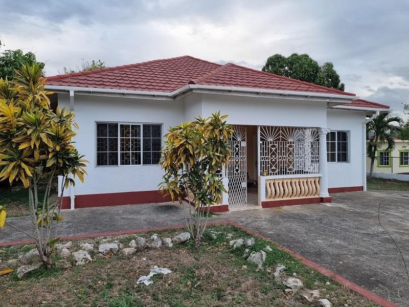 Fourth image of 53 Buchaven, Buckshaven Cres in May Pen, Clarendon, Jamaica - property is For Sale