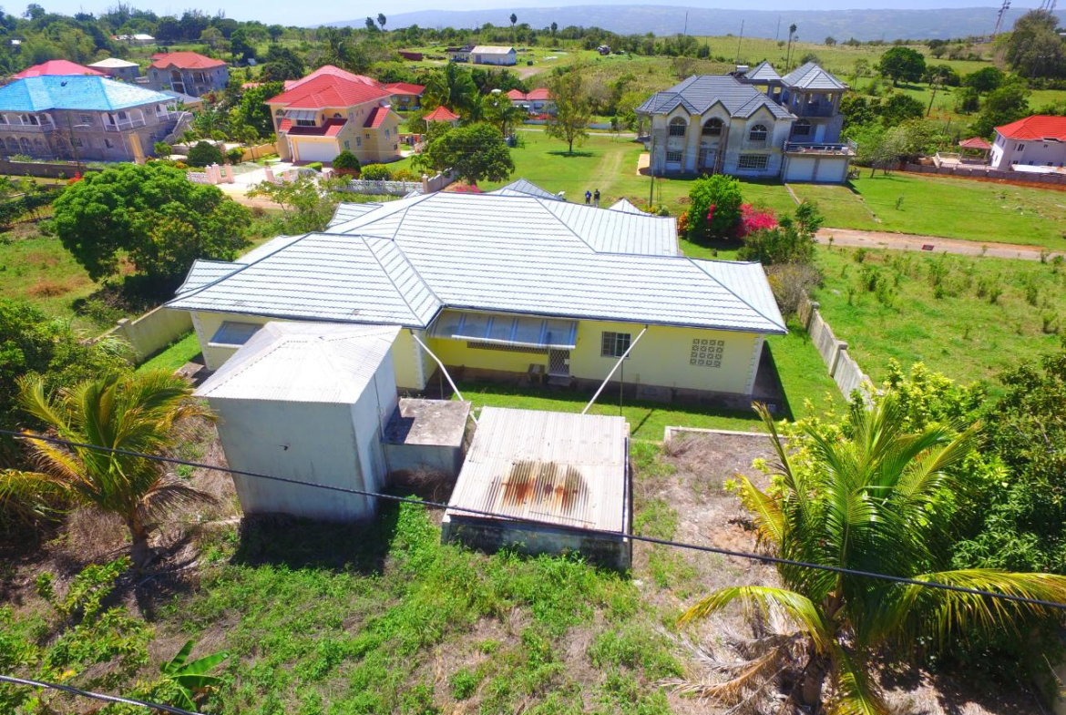 Twentieth image of 31 Fairway Sub Division Spur in Mandeville, Manchester, Jamaica - property is For Sale