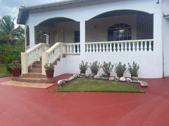 First image of Longwood, Santa Cruz in Santa Cruz, St. Elizabeth, Jamaica - property is For Sale