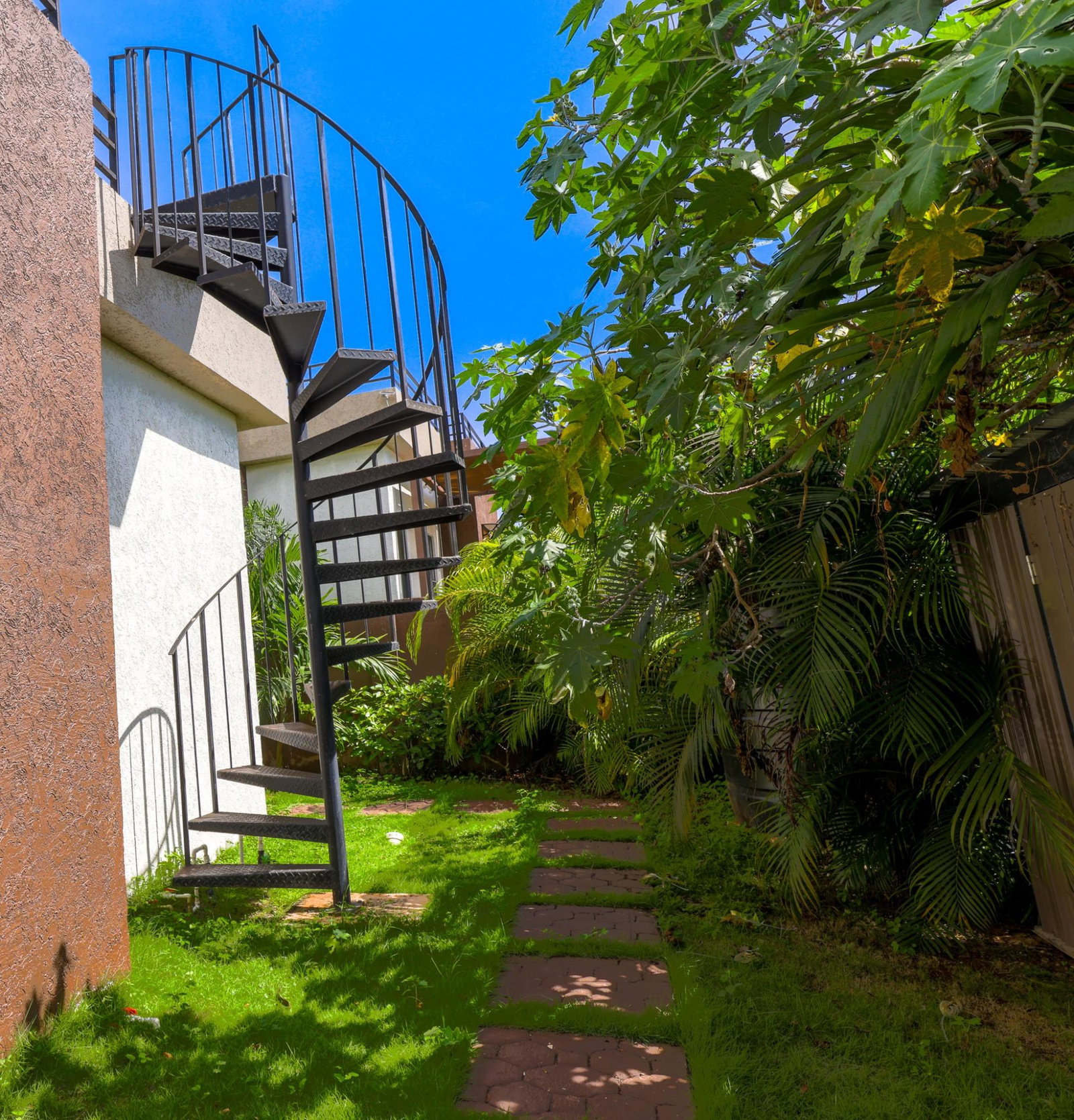 Stunning-3-Bedroom-Home-for-Sale-in-Ocho-Rios-Jamaica Twenty-Third image of 29- Pyramid Point, Pyramid he in Breadnut Hill, St. Ann, Jamaica - property is For Sale