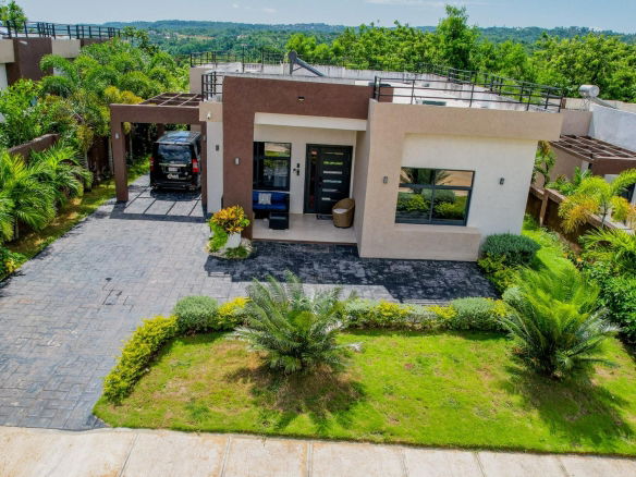 First image of 29- Pyramid Point, Pyramid he in Breadnut Hill, St. Ann, Jamaica - property is For Sale