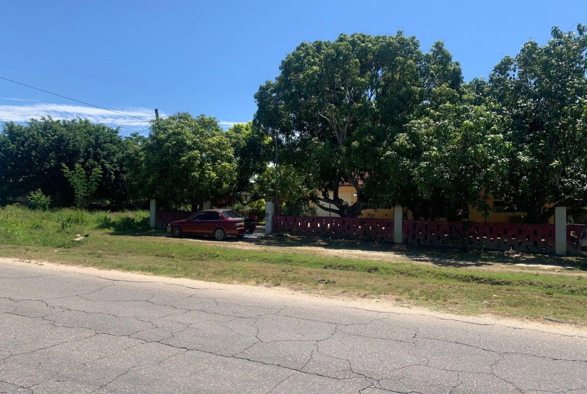Seventh image of Lot 7 & 9 Hodges in Black River, St. Elizabeth, Jamaica - property is For Sale