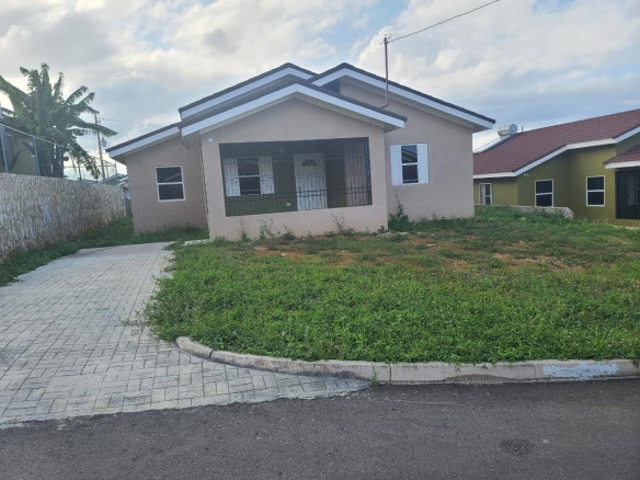 First image of 787 Stonebrook Manor in Falmouth, Trelawny, Jamaica - property is For Sale