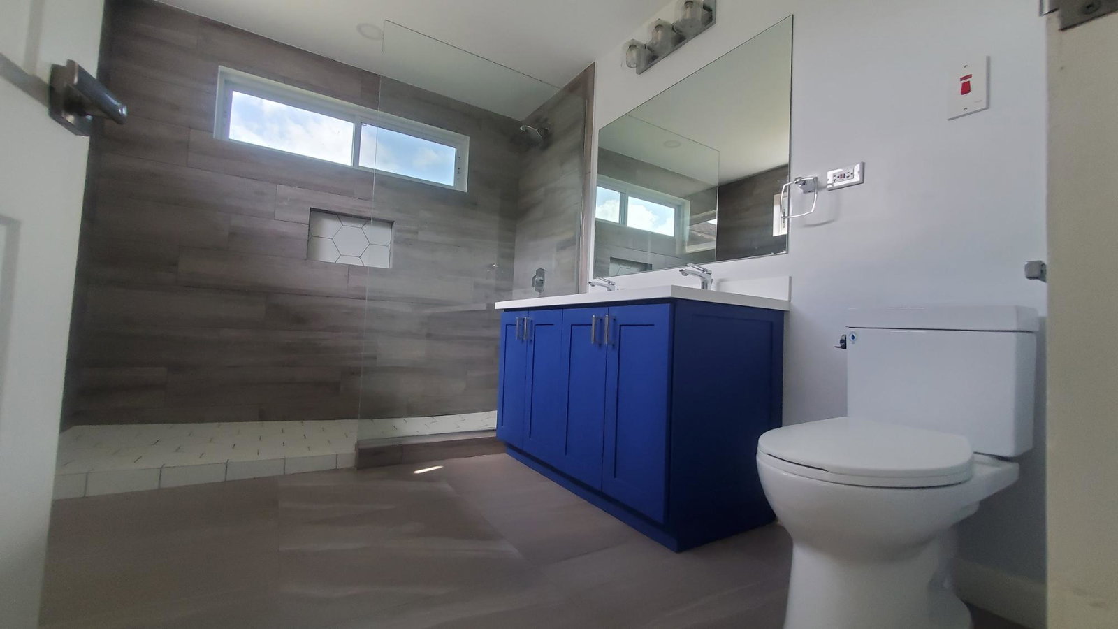 Eighteenth image of 3c-12 - 16 Oxford Road in Kingston 5, St. Andrew, Jamaica - property is For Rent