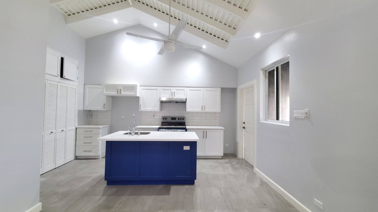 First image of 3c-12 - 16 Oxford Road in Kingston 5, St. Andrew, Jamaica - property is For Rent