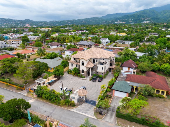 First image of 10-3 Evans Avenue in Kingston 8, St. Andrew, Jamaica - property is For Rent