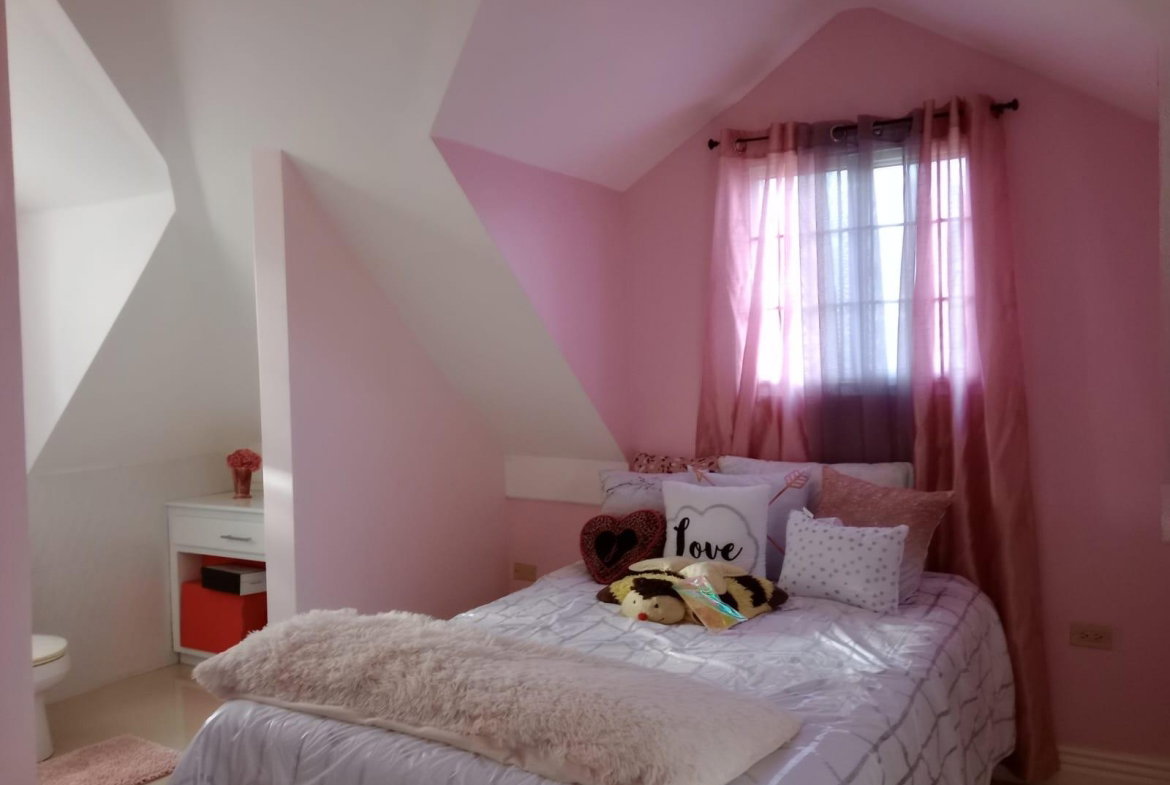 Eleventh image of Apt #6- Beresford Crescent in Kingston 8, St. Andrew, Jamaica - property is For Sale