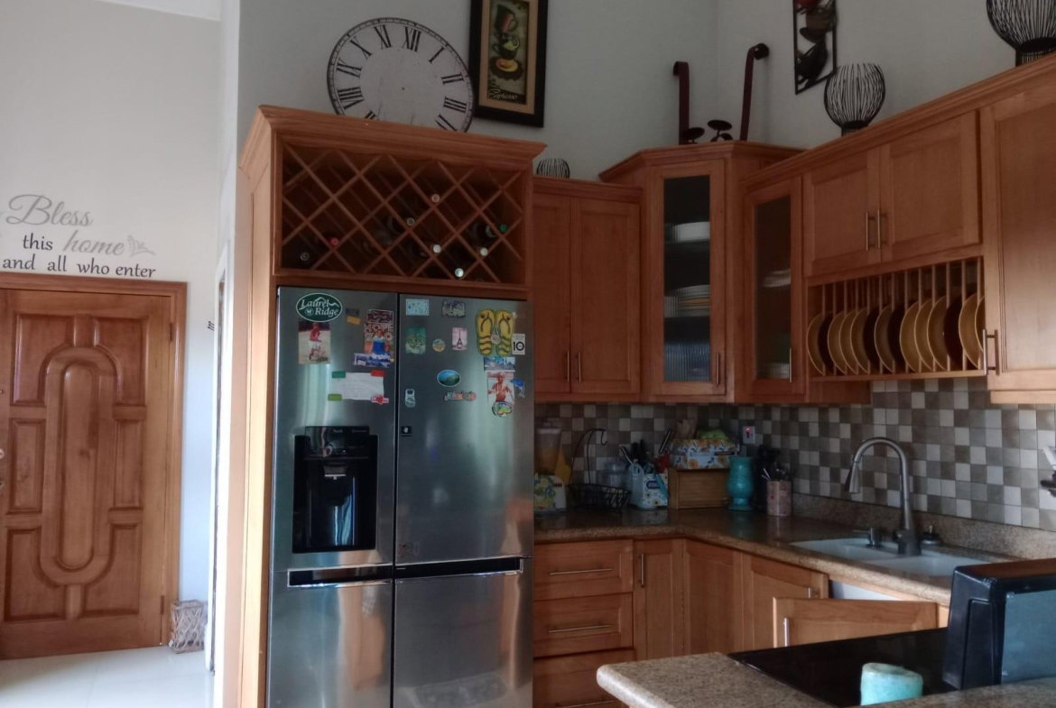 Twelfth image of Apt #6- Beresford Crescent in Kingston 8, St. Andrew, Jamaica - property is For Sale