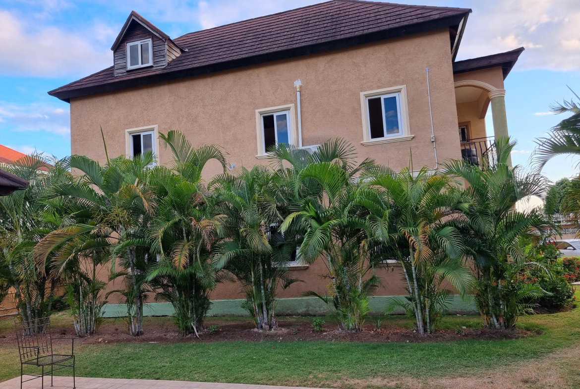 Fourth image of Apt #6- Beresford Crescent in Kingston 8, St. Andrew, Jamaica - property is For Sale