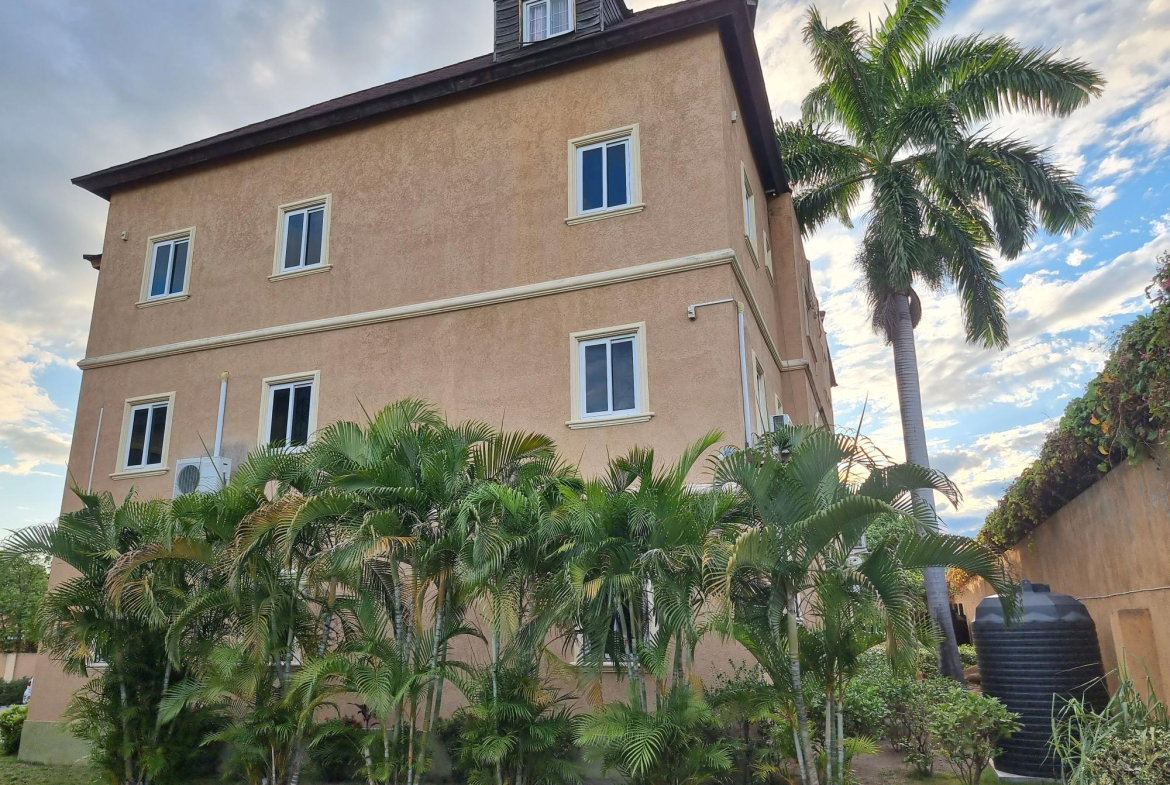 Fifth image of Apt #6- Beresford Crescent in Kingston 8, St. Andrew, Jamaica - property is For Sale
