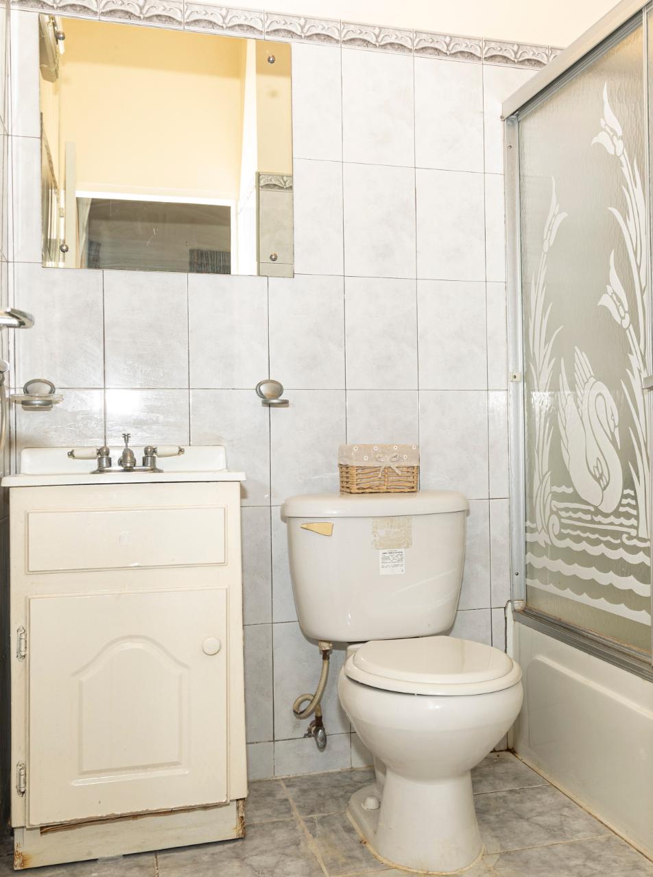 Sixteenth image of 10c Benson Avenue in Kingston 8, St. Andrew, Jamaica - property is For Rent
