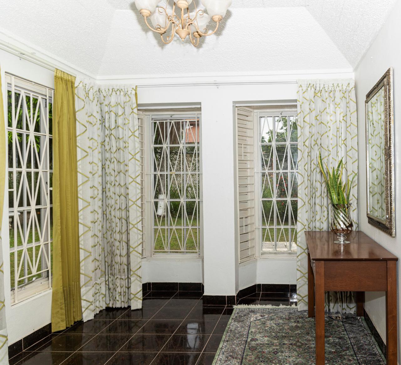 Fourth image of 10c Benson Avenue in Kingston 8, St. Andrew, Jamaica - property is For Rent