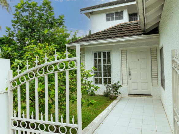 First image of 10c Benson Avenue in Kingston 8, St. Andrew, Jamaica - property is For Rent