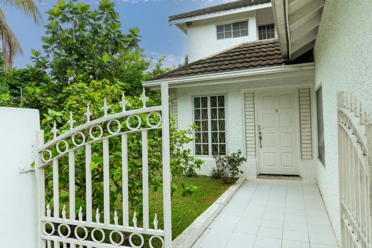 First image of 10c Benson Avenue in Kingston 8, St. Andrew, Jamaica - property is For Rent