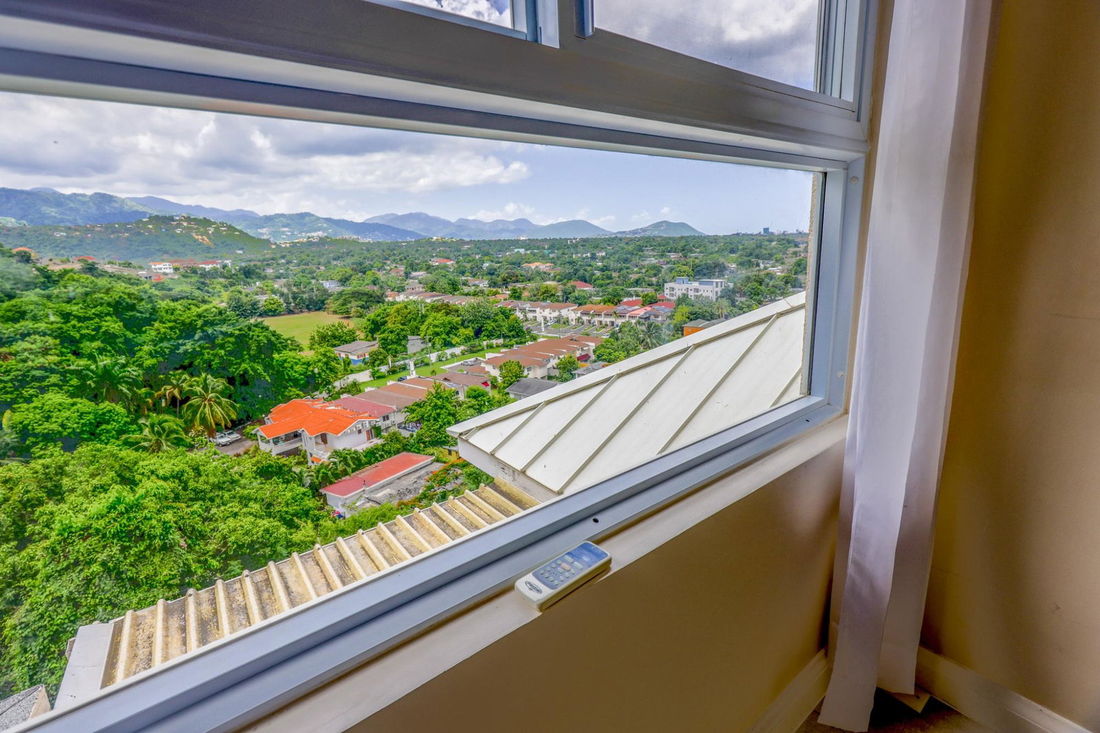 Fifteenth image of 16- Stanley Terrace in Kingston 19, St. Andrew, Jamaica - property is For Rent