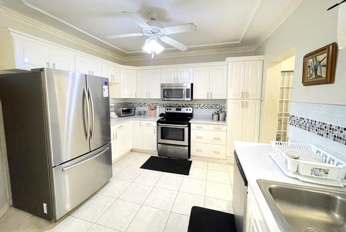 Seventh image of Kings House Avenue in Kingston 6, St. Andrew, Jamaica - property is For Rent