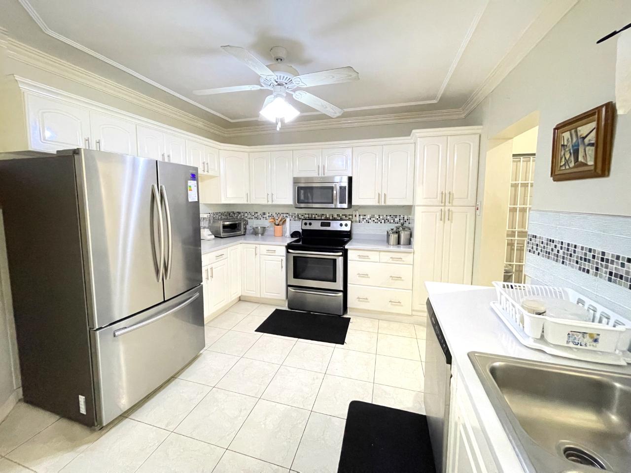 Seventh image of Kings House Avenue in Kingston 6, St. Andrew, Jamaica - property is For Rent
