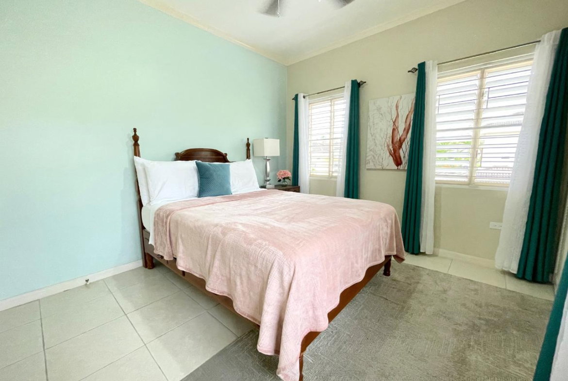 Eighteenth image of Kings House Avenue in Kingston 6, St. Andrew, Jamaica - property is For Rent