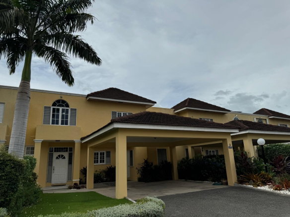 First image of 3 Retreat Ave in Kingston 6, St. Andrew, Jamaica - property is For Rent