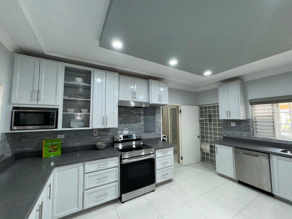 Sixth image of 3 Retreat Ave in Kingston 6, St. Andrew, Jamaica - property is For Rent