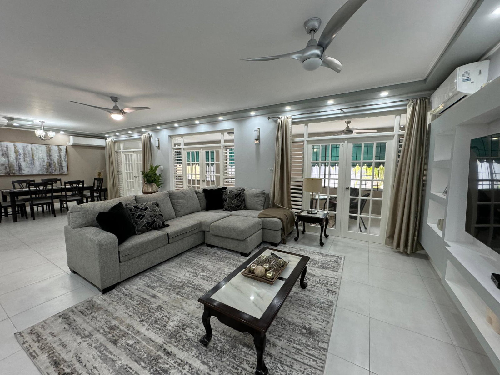 Eleventh image of 3 Retreat Ave in Kingston 6, St. Andrew, Jamaica - property is For Rent