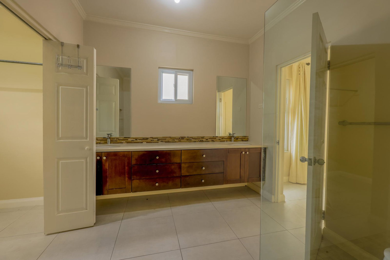 Eighth image of 16- Stanley Terrace in Kingston 19, St. Andrew, Jamaica - property is For Rent